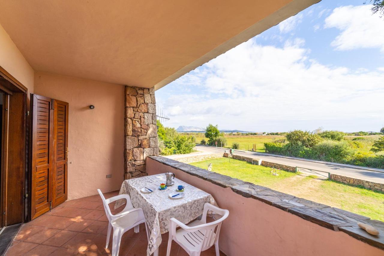 Iss Travel, Pedra Rosa 2 Bedroom Apartments With Private Terrace And Air Conditioning سان تيودورو المظهر الخارجي الصورة